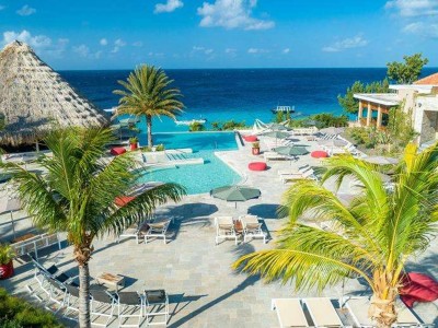 Coral Estate Luxury Resort