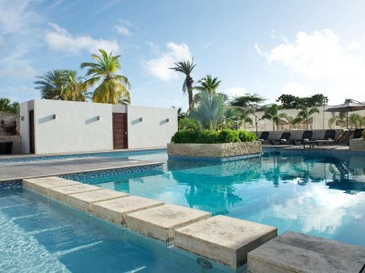 Trupial Inn Hotel